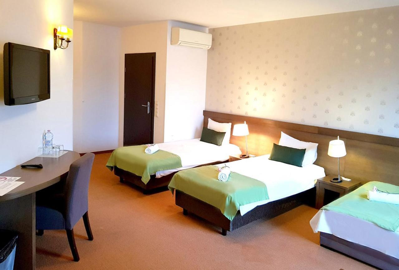 Hotel Willanova Люблин Екстериор снимка