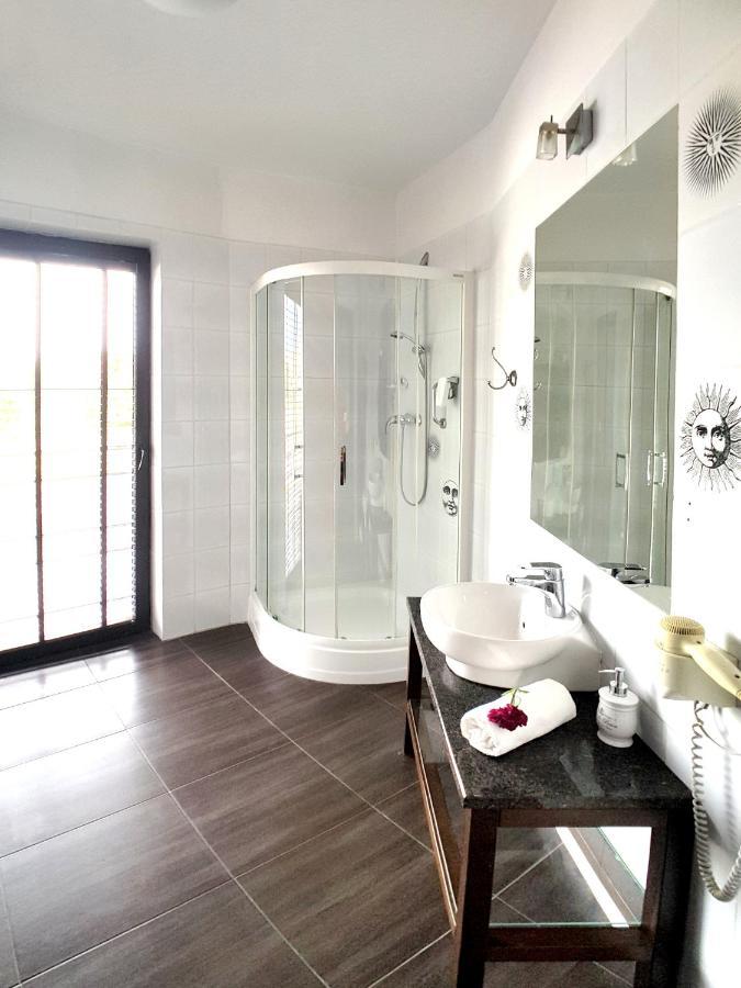 Hotel Willanova Люблин Екстериор снимка