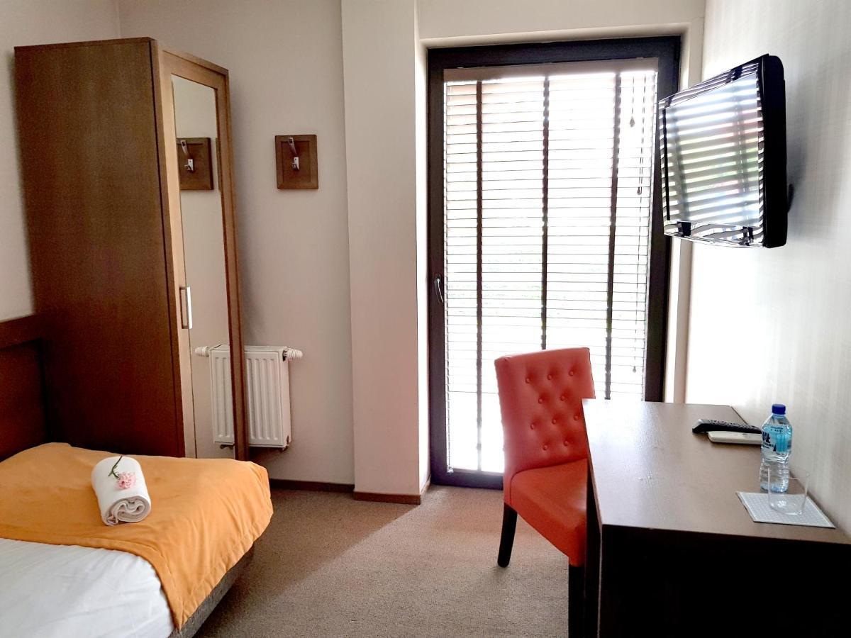 Hotel Willanova Люблин Екстериор снимка