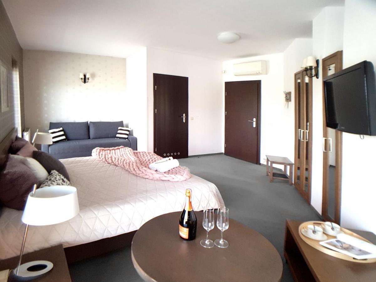 Hotel Willanova Люблин Екстериор снимка