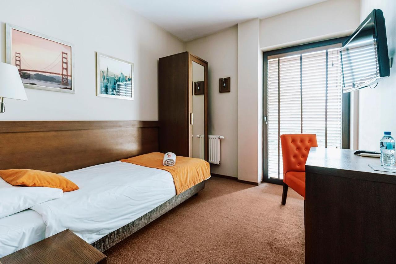 Hotel Willanova Люблин Екстериор снимка